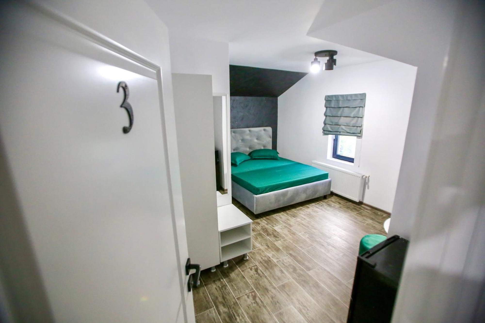 Отель Casa Kevin Нэводари Экстерьер фото